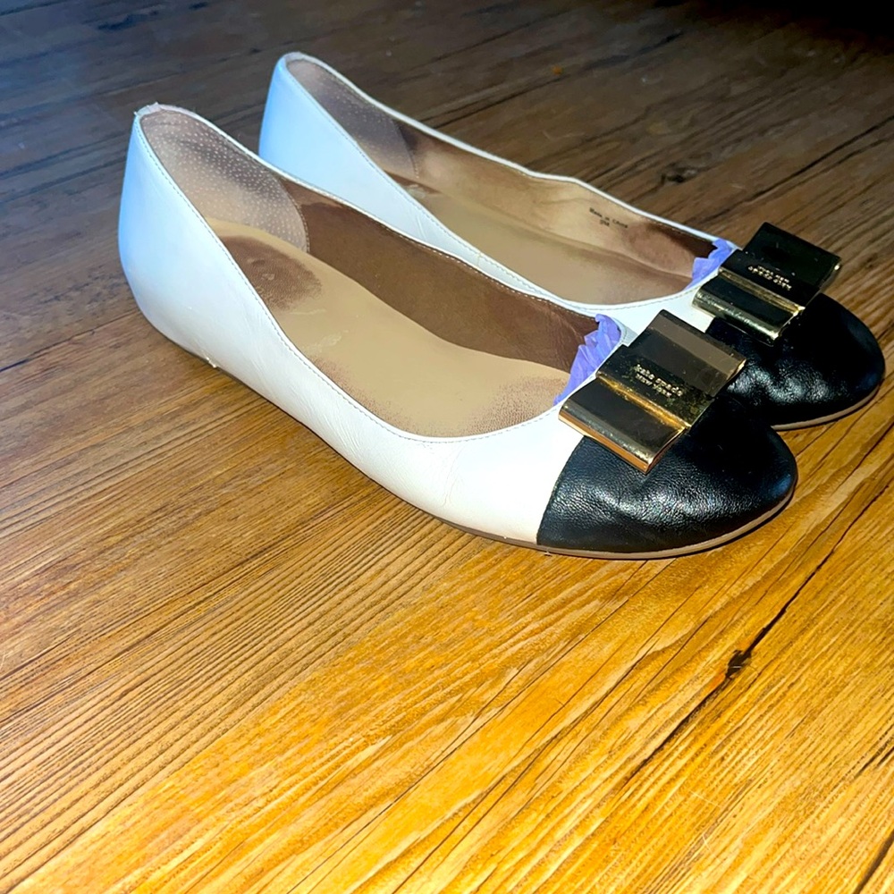 Kate Spade | White Ballet Flats with Black Leather Toe Cap with Gold Bows | 9